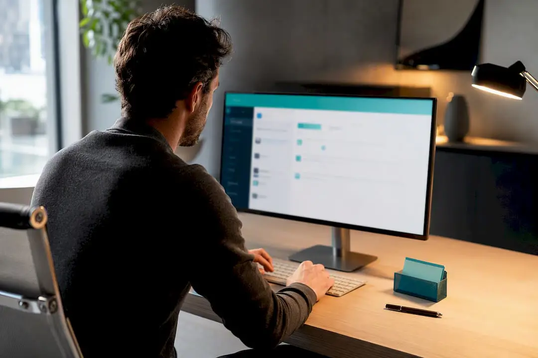 Convide Candidatos para Avaliação com 4 Modelos de Email e Verificações ATS